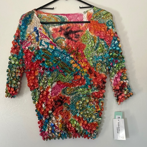 Multi color Bubble Blouse - Picture 1 of 4